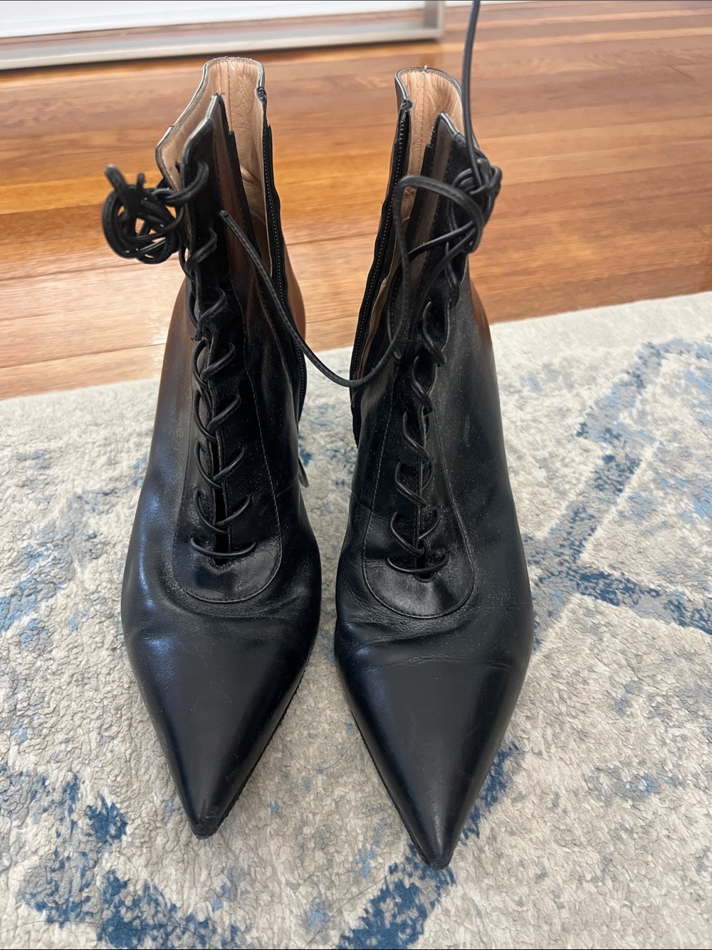 Gianvito Rossi Black Leather Lace-Up Pointed Ankle Boots
